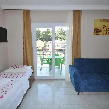 Speedy Aparthotel 4*
