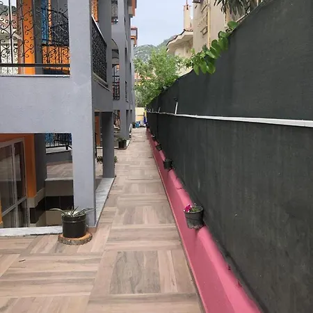Speedy Aparthotel
